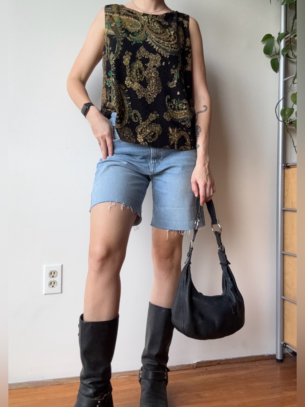 White Stag Vintage Gold Patterned Sleeveless Top
